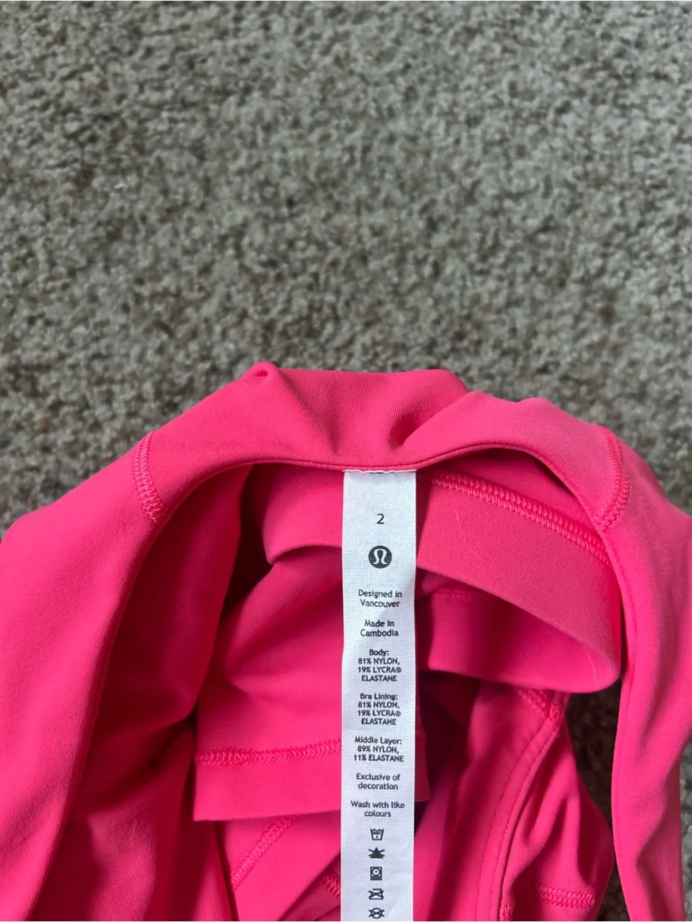 lululemon athletica Lip gloss Cropped Tank Top